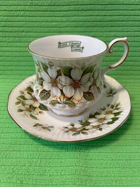 Queen’s Fine Bone China